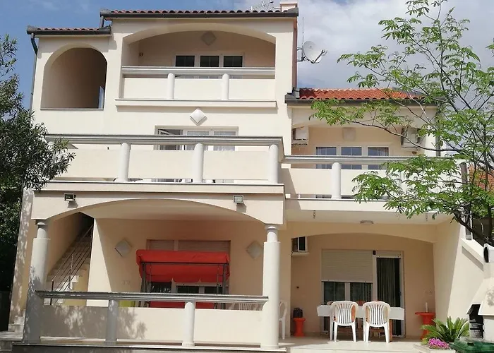 In With Balcony, Air Conditioning, Wifi, Dishwasher 4589-2